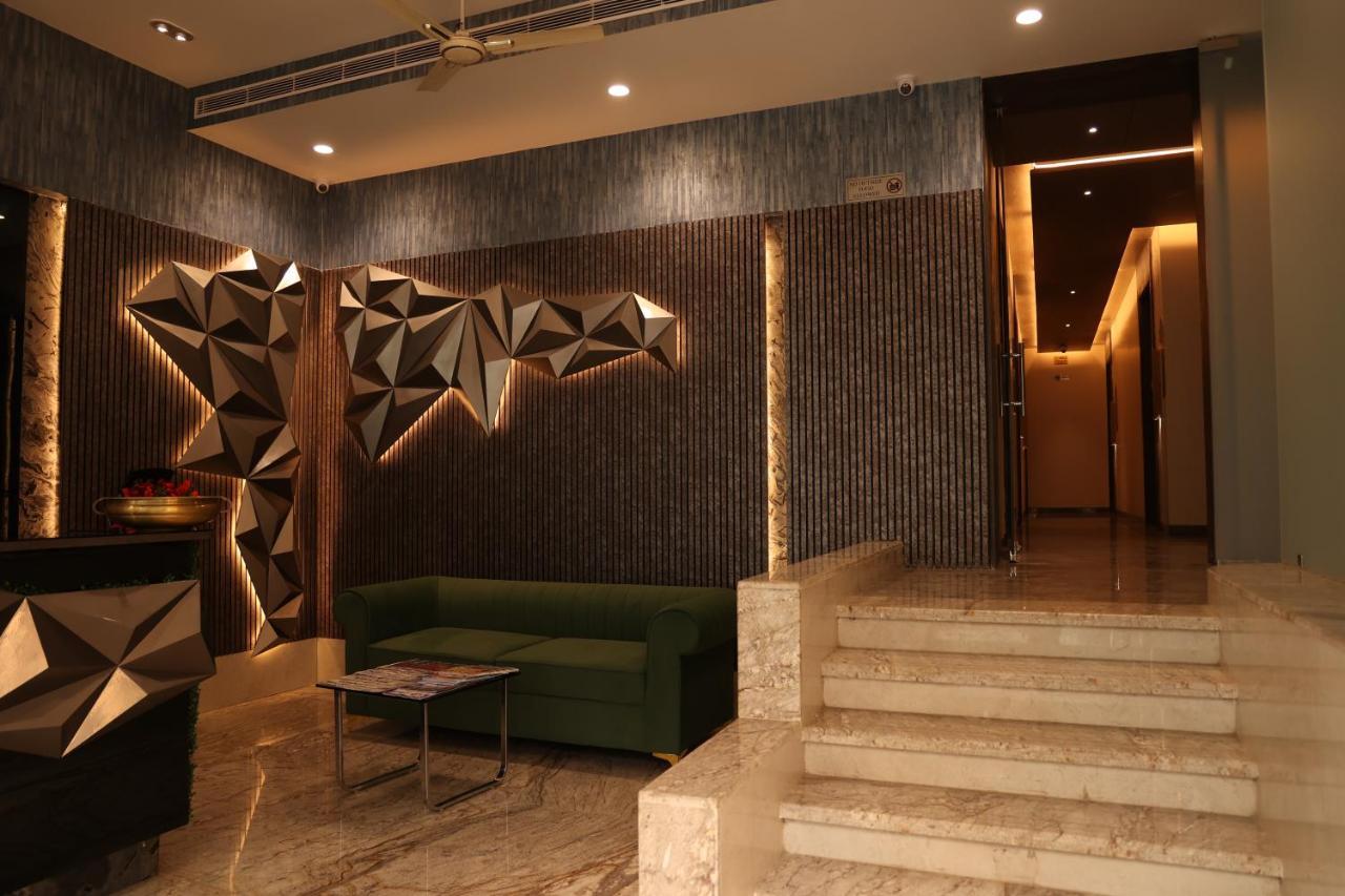 Hotel Pinaka Inn Λάκναου Εξωτερικό φωτογραφία