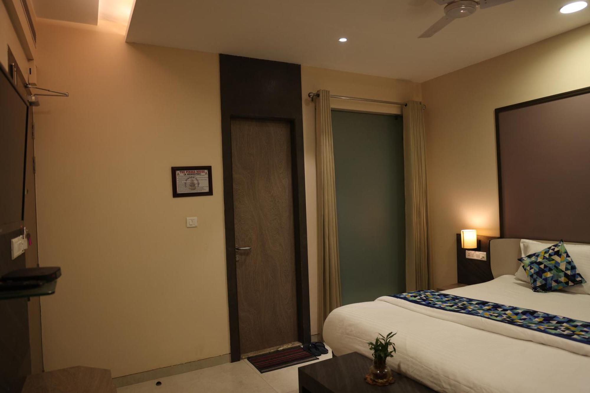 Hotel Pinaka Inn Λάκναου Εξωτερικό φωτογραφία