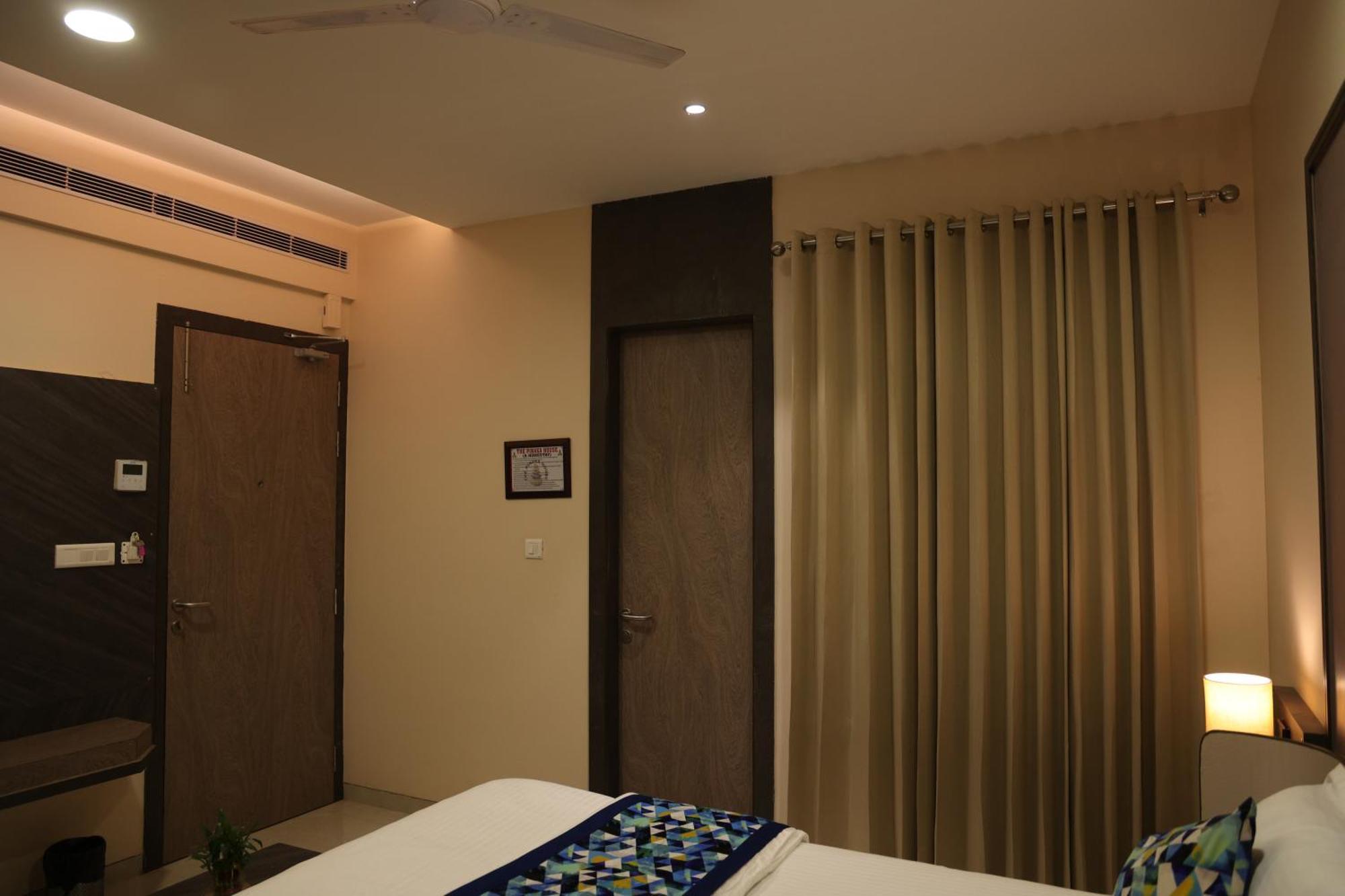 Hotel Pinaka Inn Λάκναου Εξωτερικό φωτογραφία