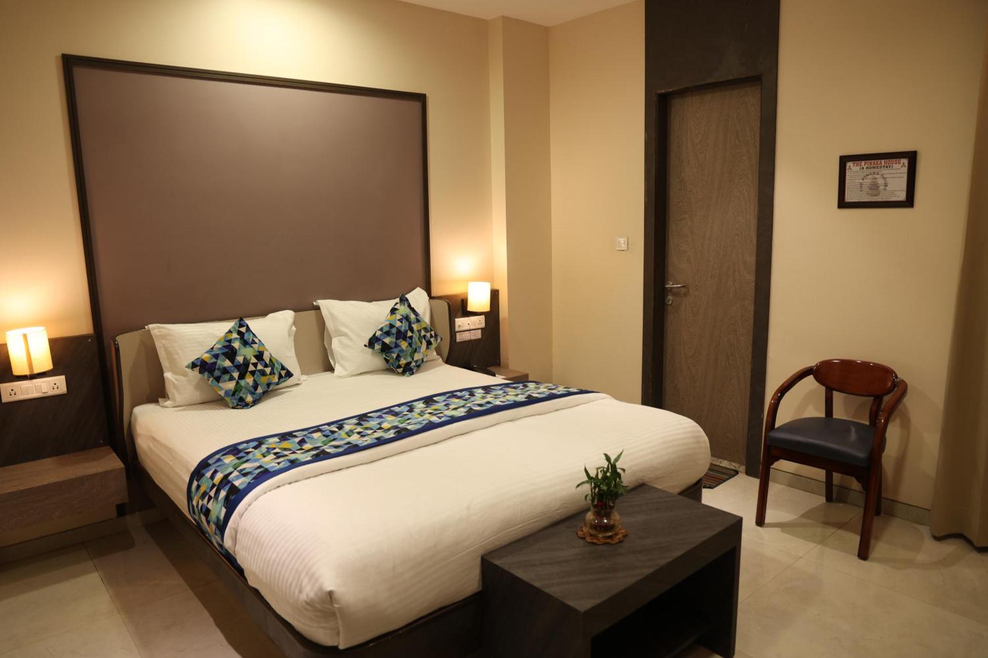 Hotel Pinaka Inn Λάκναου Εξωτερικό φωτογραφία