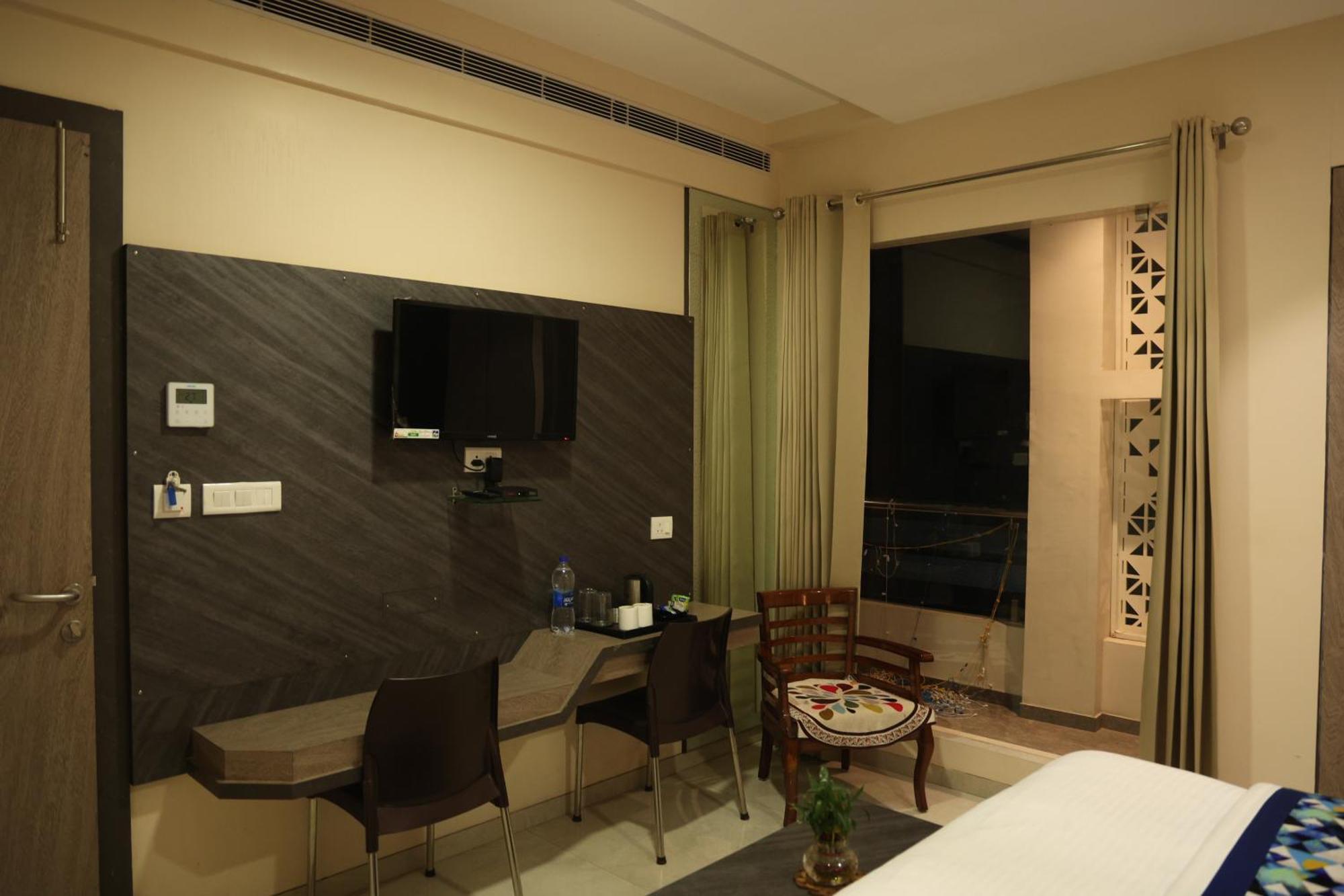 Hotel Pinaka Inn Λάκναου Εξωτερικό φωτογραφία