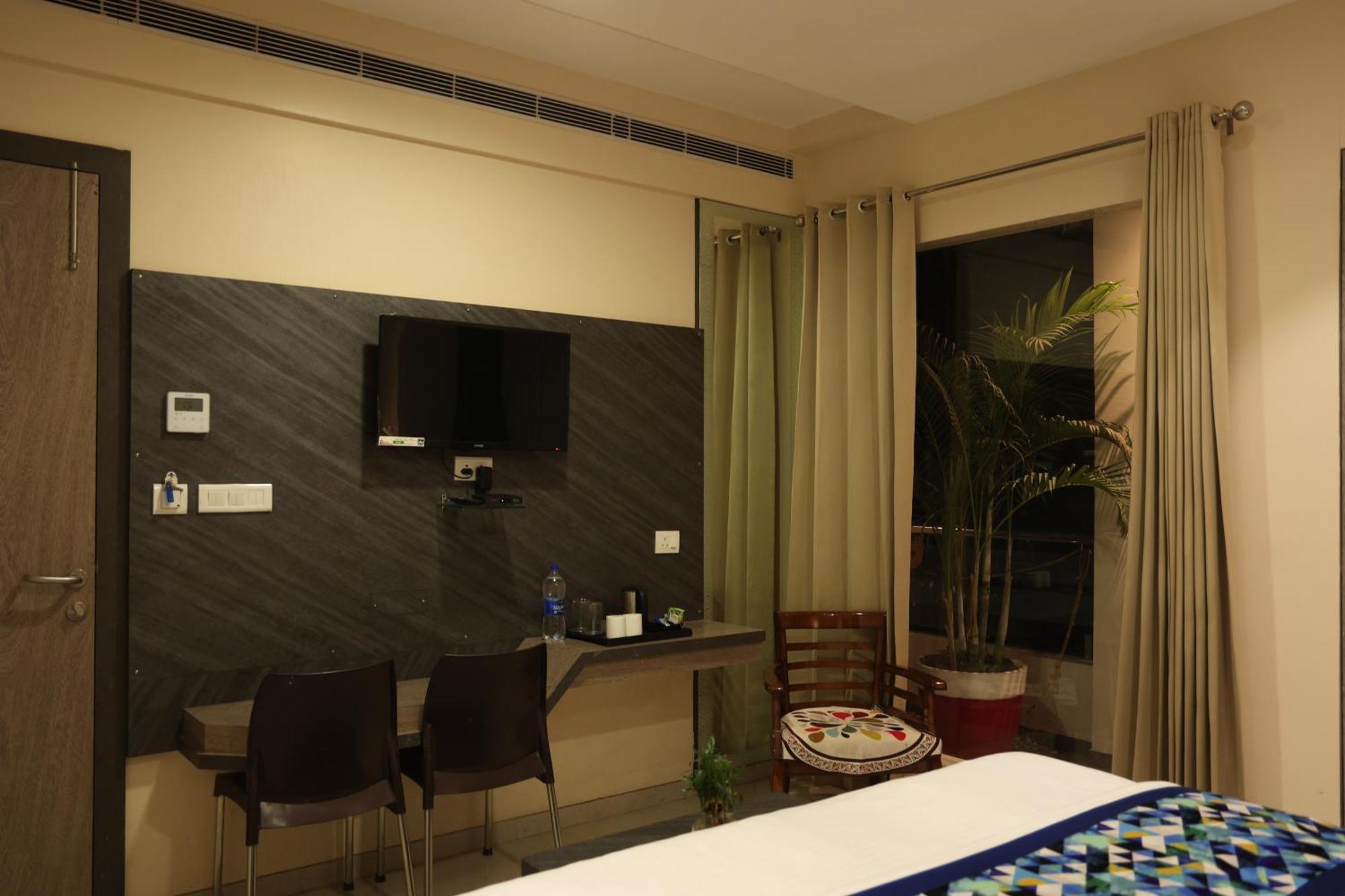 Hotel Pinaka Inn Λάκναου Εξωτερικό φωτογραφία