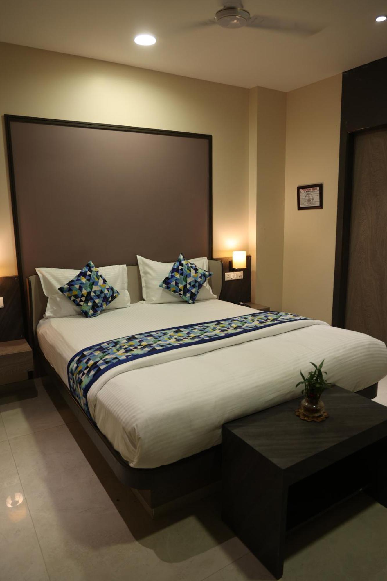 Hotel Pinaka Inn Λάκναου Εξωτερικό φωτογραφία