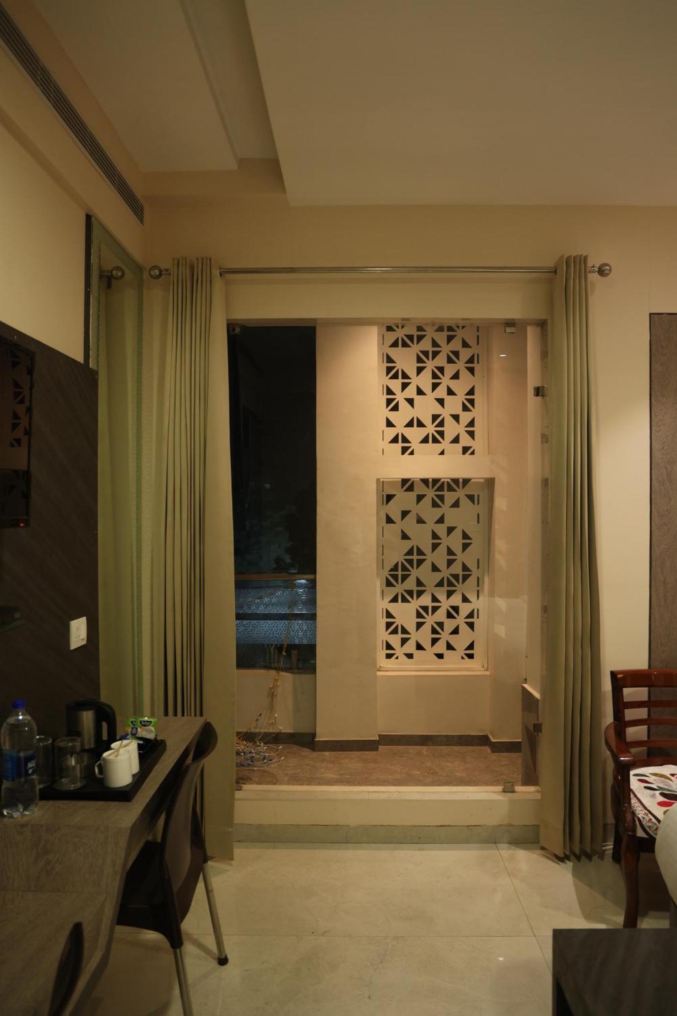 Hotel Pinaka Inn Λάκναου Εξωτερικό φωτογραφία