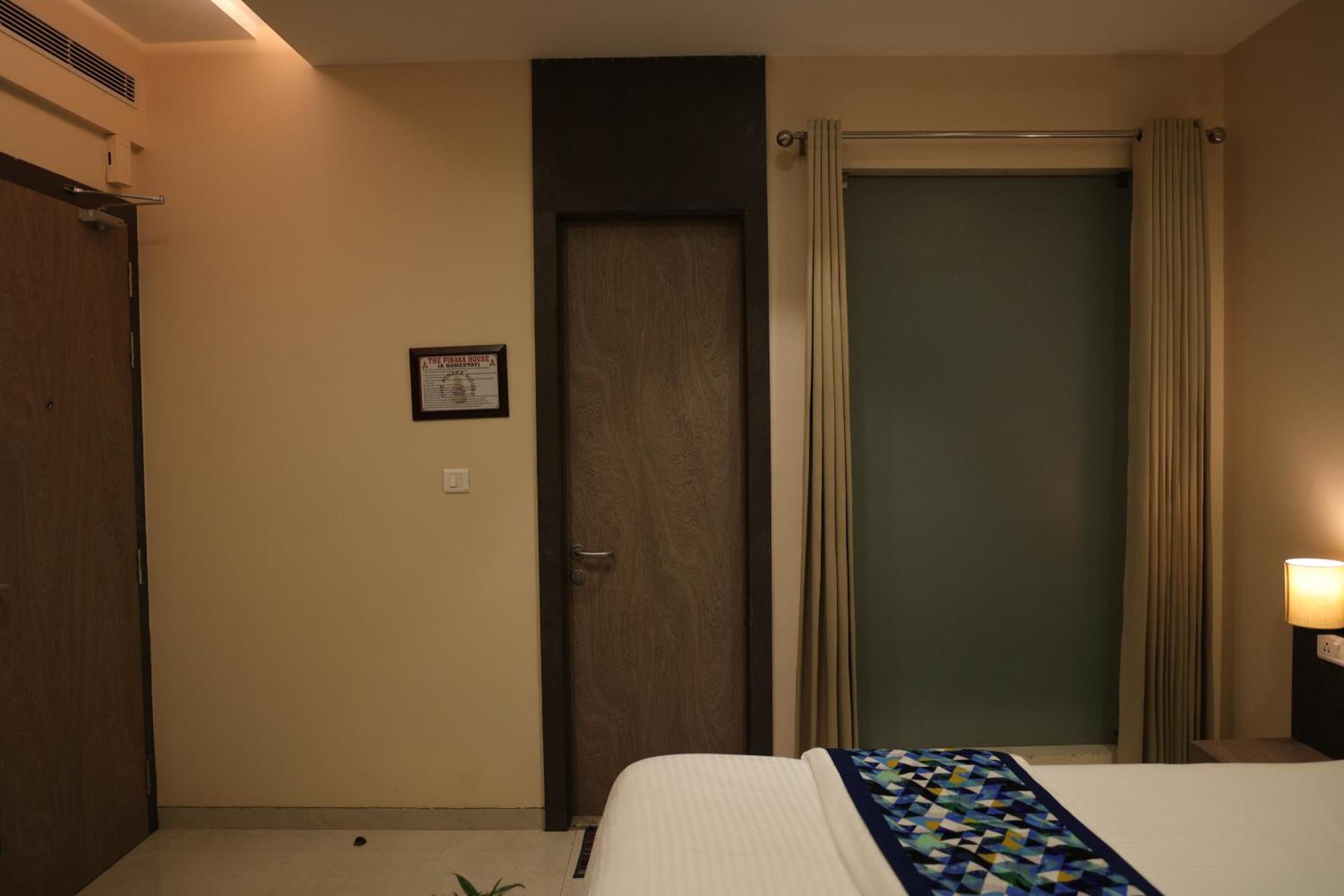Hotel Pinaka Inn Λάκναου Εξωτερικό φωτογραφία